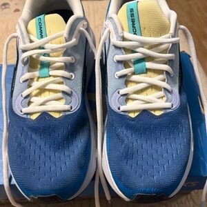 Brooks Damon Brown-like new women’s size 11